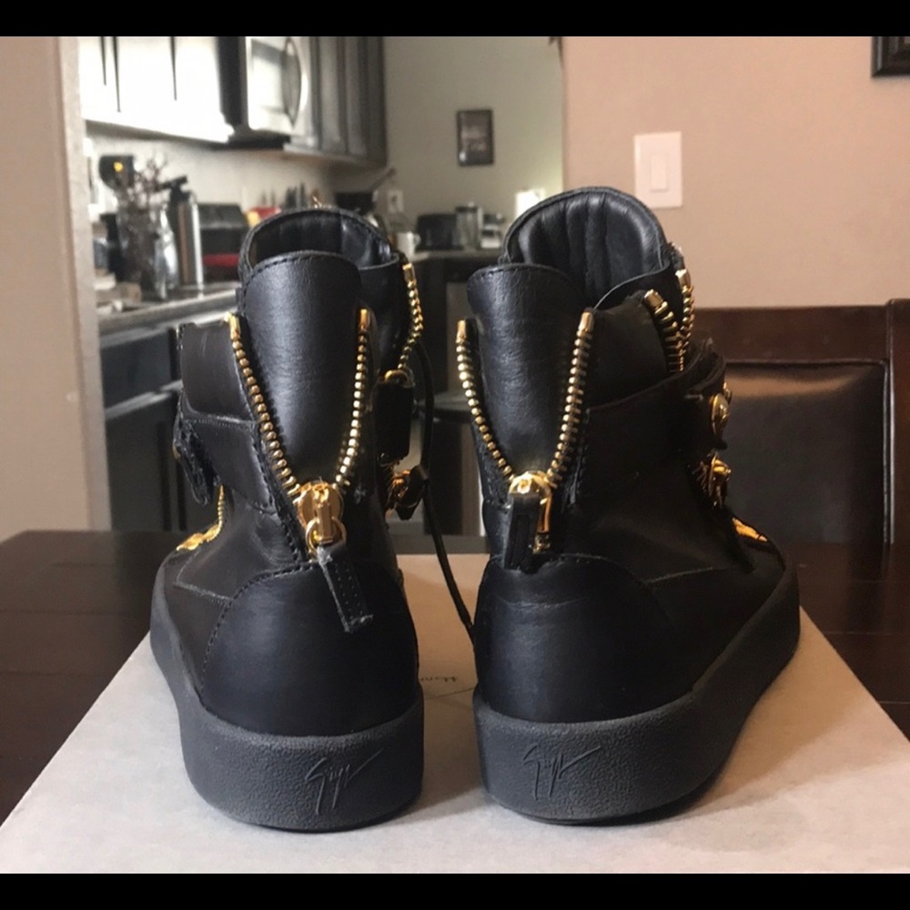Giuseppe Zanotti Hightop Sneakers - Picture 4 of 6